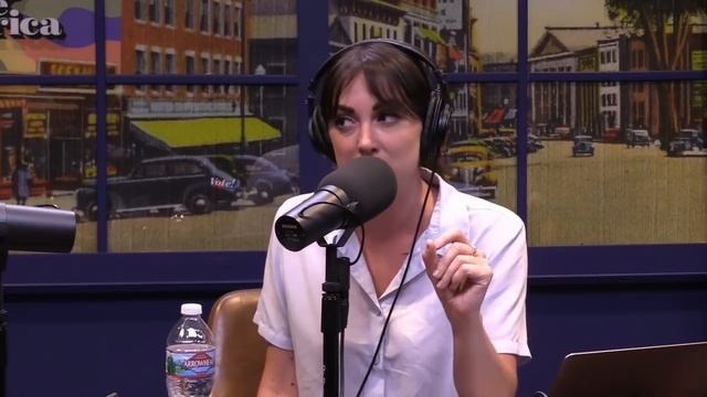 "We believe Christine Blasey Ford." | Pod Save America Podcast смотреть онлайн