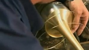 Как делают музыкальные инструменты   Труба