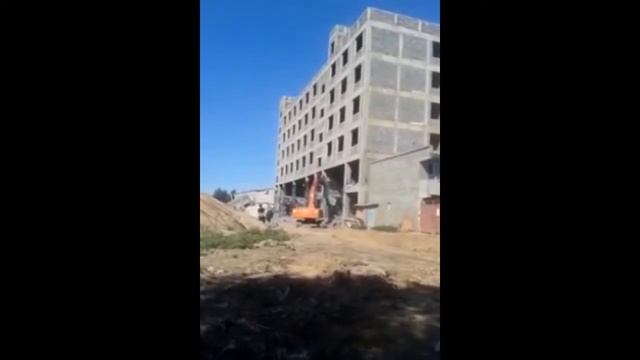 Дом падает смотреть онлайн