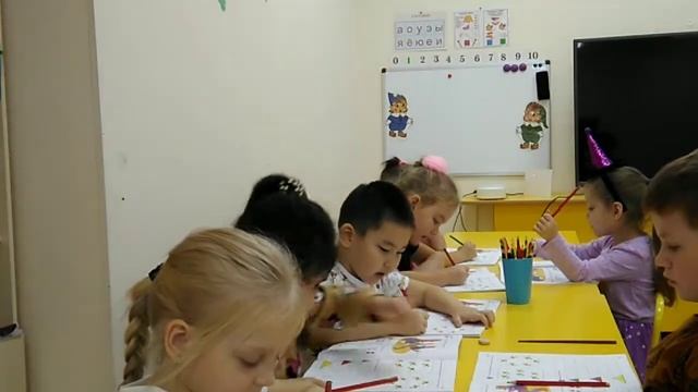 Вырастай-ка на Молодежной (старшая группа) смотреть онлайн
