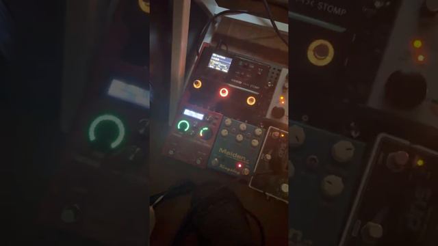 Boss DR-880 Comparison with RC-10R смотреть онлайн