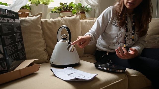 Време е за чаша ЧАЙ ! - Russell Hobbs Legacy Floral Електрическа Кана за Чай смотреть онлайн