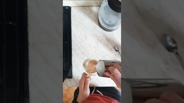 coffee art || latte art || капучино и латте без кофемашины смотреть онлайн