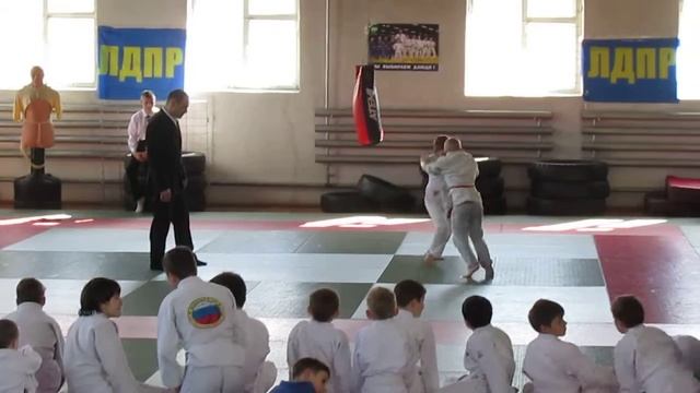 Дзюдо первые соревнования первое место 2007-2009 г.г. до 35 кг. смотреть онлайн