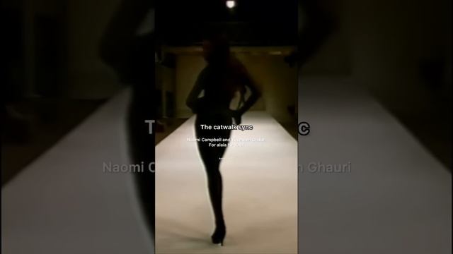 The horsewalk sync vs the catwalk sync✨#catwalk #horsewalk #runway #supermodel смотреть онлайн