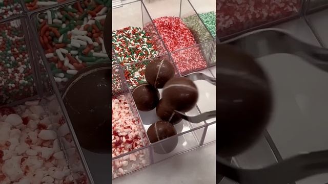 Hot cocoa drawer pt1 ? #hotcocoabar #diy #hotchocolatebar #christmas #holidayseason #home #restock смотреть онлайн