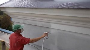 Механизированная безвоздушная покраска фасада