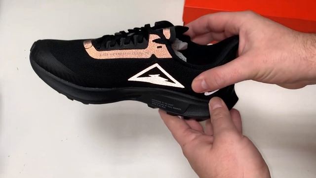 Nike W ZOOM PEGASUS 36 TRAIL GTX (with light) смотреть онлайн