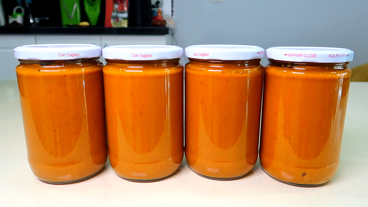 Вкуснейшая ИКРА из КАБАЧКОВ на зиму из советской кулинарной книги. Очень вкусная ОВОЩНАЯ ИКРА! смотреть онлайн