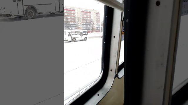 Поездка на трамвае 71-605 в Нижнекамске по маршруту 2.Номер 101 смотреть онлайн