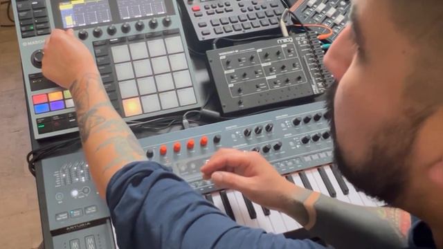 Maschine+ & Minifreak | dawless set up ideas #78 смотреть онлайн