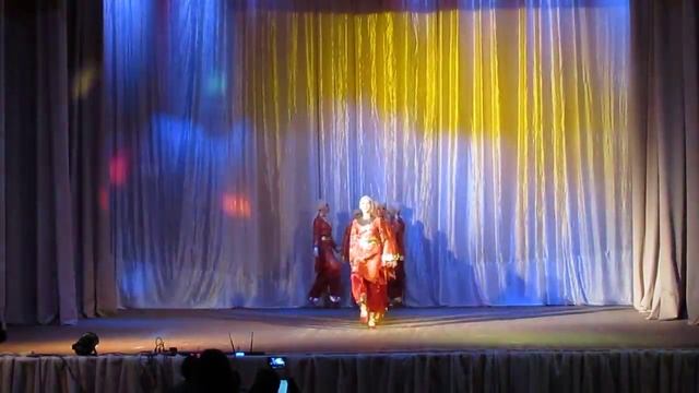 Хореографический ансамбль "Самоцветы" - Танец Дагестанских Девушек смотреть онлайн