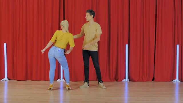 Sensual Bachata Combo for Social Dancing | Bachata Hips & Waves Tutorial | Marius&Elena смотреть онлайн