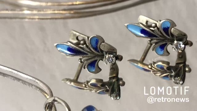 СОВЕТСКИЕ УКРАШЕНИЯ С ГОРЯЧЕЙ ЭМАЛЬЮ смотреть онлайн