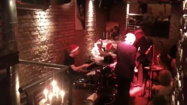Live-Musik im Friedrichskeller mit Nikolaus Jazz смотреть онлайн