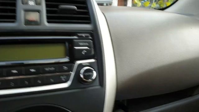 Nissan Sunny 2016 Dashboard Layout смотреть онлайн
