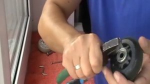 как заменить подшипник на роликах