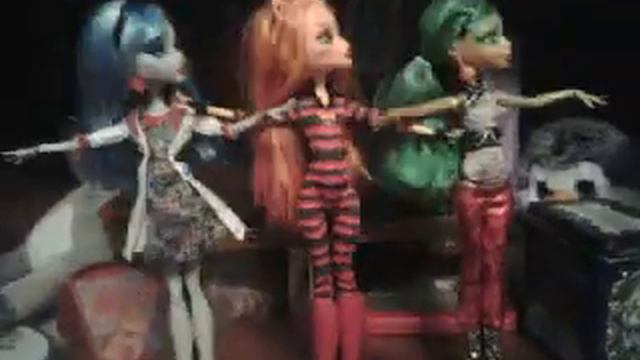 Stopmotion Танец Торалай!Сделано специально для канала Монстр Маша #picpac #stopmotion смотреть онлайн