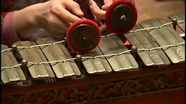 TWM JAVA, INDONESIA Gamelan Midiyanto смотреть онлайн