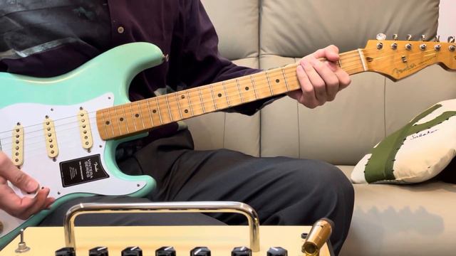 Fender road worn VS standard レビューその２ смотреть онлайн