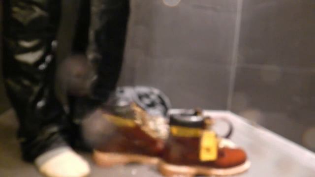 Douche Caterpillar et levis pour Lisa bis смотреть онлайн