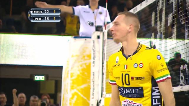Murone a uno di Le Roux su Birarelli ed esultanza in salto Ngapeth смотреть онлайн