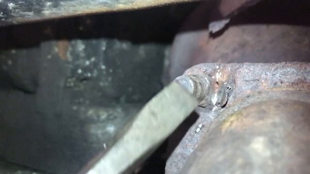 removing the WORST rusty nuts, bolts (sharp chisel) смотреть онлайн