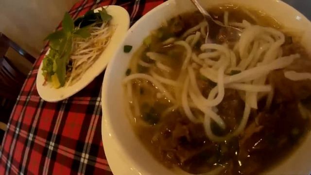 Всетнамская кухня: Бун Бо Хуэ (Bun Bo Hue)