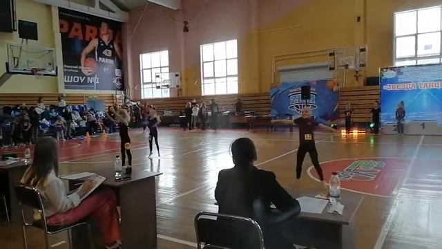 Спортивное диско соло. Финал.#спорт #танцы #диско #спортивноедиско #развлечения #дети #девочка смотреть онлайн