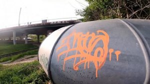 Molotow Dripstick 10 mm + orange Flow Inks.
