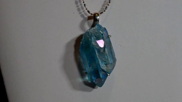 Titanium Quartz Crystal Pendant смотреть онлайн