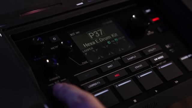 Korg MPS-10 Sampler Looper Unboxing and Overview смотреть онлайн