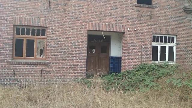 Старый заброшенный дом в Германии смотреть онлайн