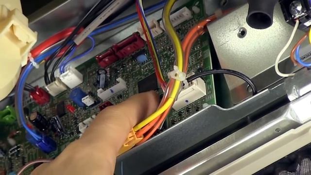 Tech Tips: How to Resolve a FB Error Code (L) смотреть онлайн