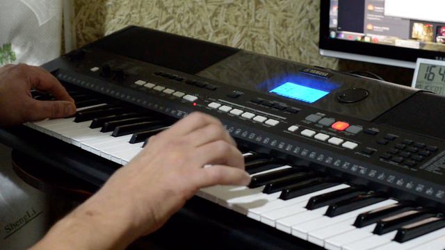 Diamonds Sam Smith Yamaha PSR E 433 смотреть онлайн
