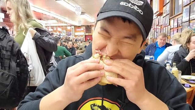 NYC's OLDEST DELI! Is Katz's Deli Worth $26? смотреть онлайн