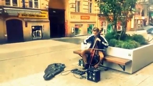 The Cranberries - Zombie (electric cello loop cover) live looping by Loop Trigger смотреть онлайн