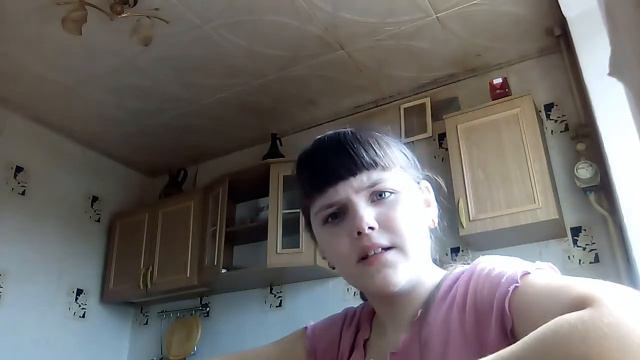 Прокололи ухо иголкой!😱) Больно? смотреть онлайн