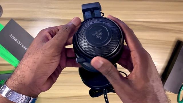 Razer Kraken Ultimate Gaming Headset: Unboxing смотреть онлайн