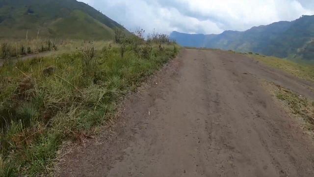 CAMPING in BROMO - the MOST BEAUTIFUL Mountain In EAST JAVA | Motorcycle TRAVEL JAVA ?? [S1-E4] смотреть онлайн
