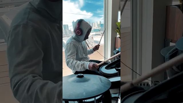 KNIGHTS OF CYDONIA - MUSE (DRUM COVER - FAVOURITE PART) смотреть онлайн
