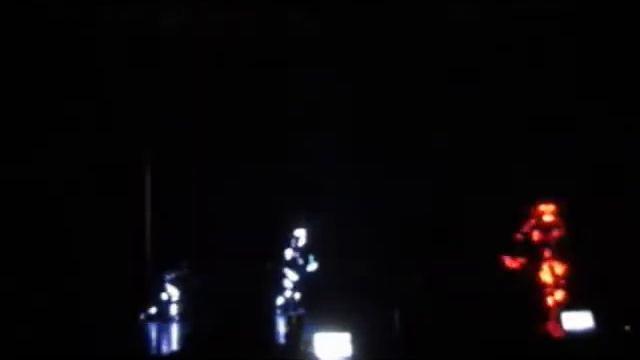 DMX Управляемый светодиодный костюм 4 смотреть онлайн
