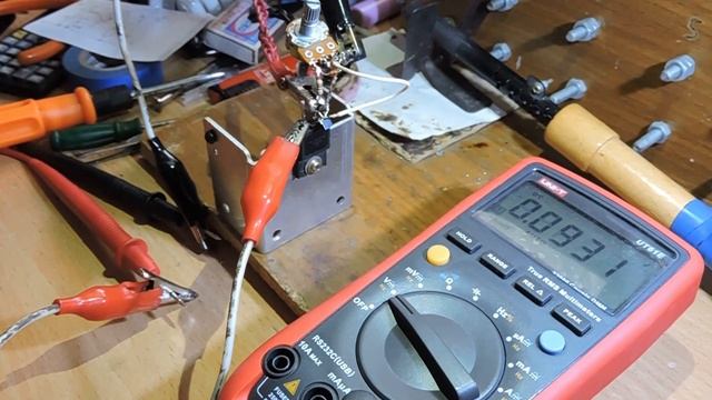 Регулятор напряжения на транзисторе смотреть онлайн