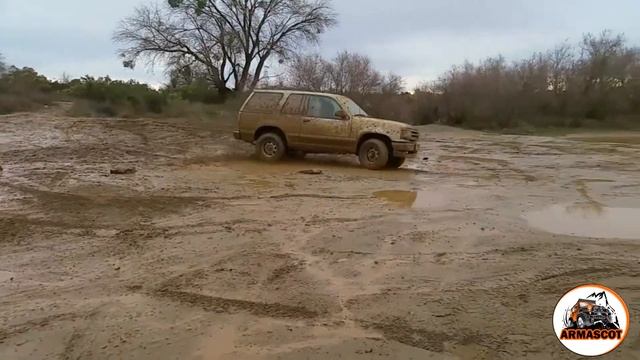 Mazda NAVAJO - газ в палас! смотреть онлайн