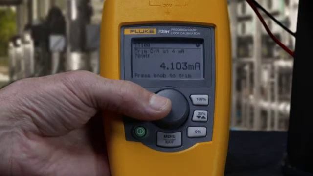 Calibrorul de bucle de precizie Fluke 709H cu diagnosticare/comunicaţii HART смотреть онлайн