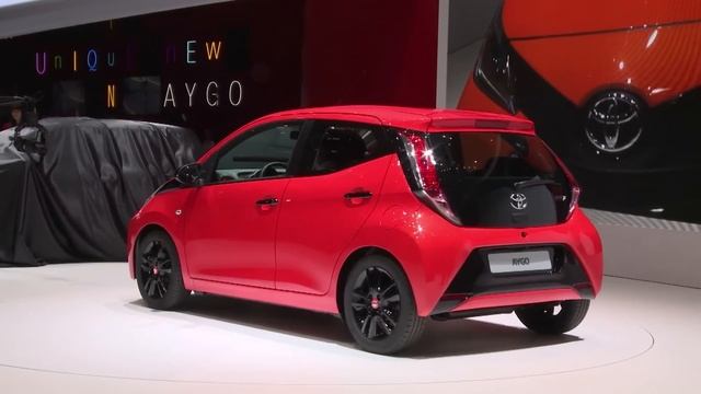 Toyota Aygo Premiere at Geneva Auto Show 2014 | AutoMotoTV смотреть онлайн
