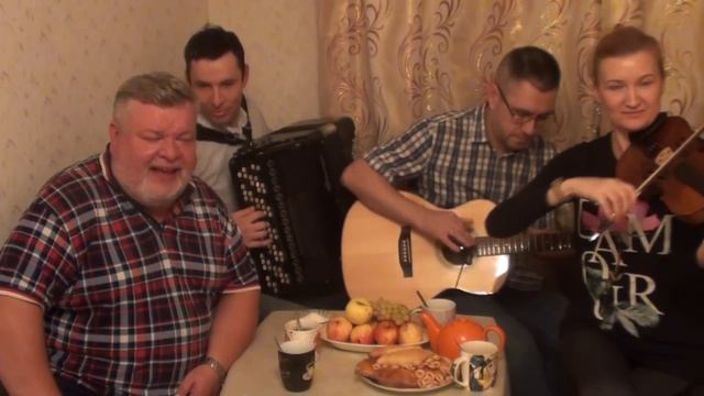 "Поспели вишни в саду у дяди Вани" ( Д. Волгин, А. Васин, Д. Журавлёв, В. Кузнецова ) смотреть онлайн