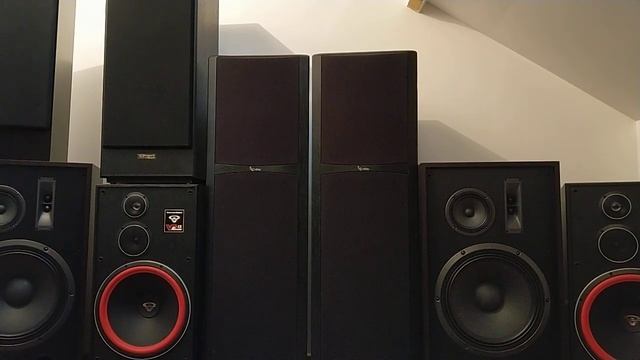 Cerwin Vega VE15 Vs Magnat Transpuls 1500 Tyga Big Bass смотреть онлайн
