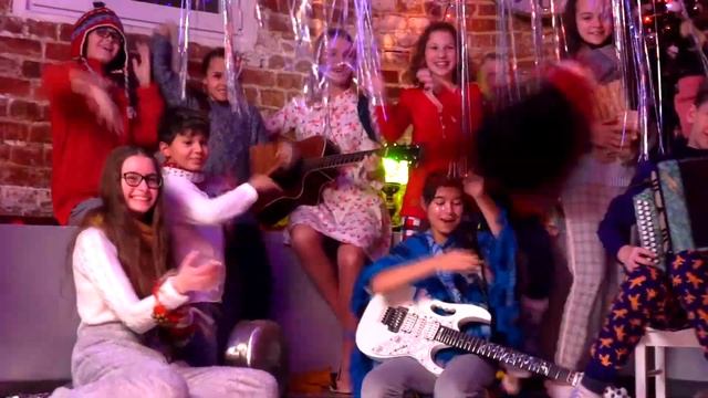 Рождественская (слова : Александр Башлачёв) исполняет Мария Боровкова смотреть онлайн