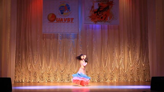 Осенний Вернисаж 20161112 181512 MVI 9866 (Belly dance) смотреть онлайн